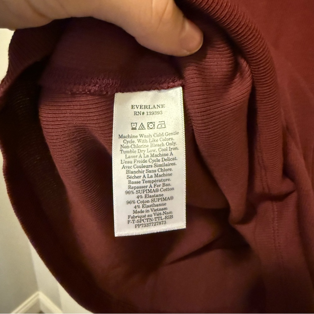 Everlane Deep Red Ribbed Turtleneck - Picture 4 of 4